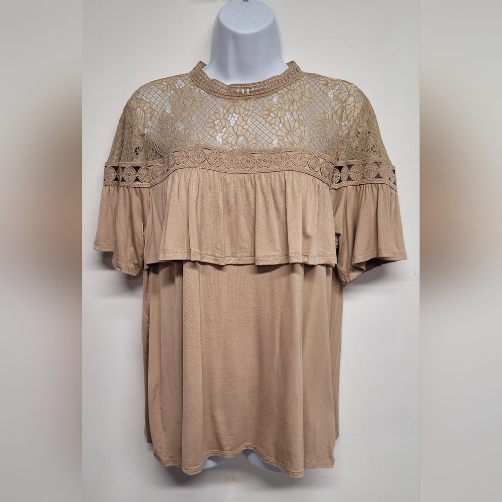 Cable & Gauge Taupe Lace Yoke Ruffle Top
